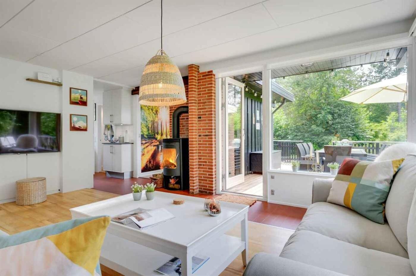 Cozy Cottage Near The Beautiful Rågeleje Beach