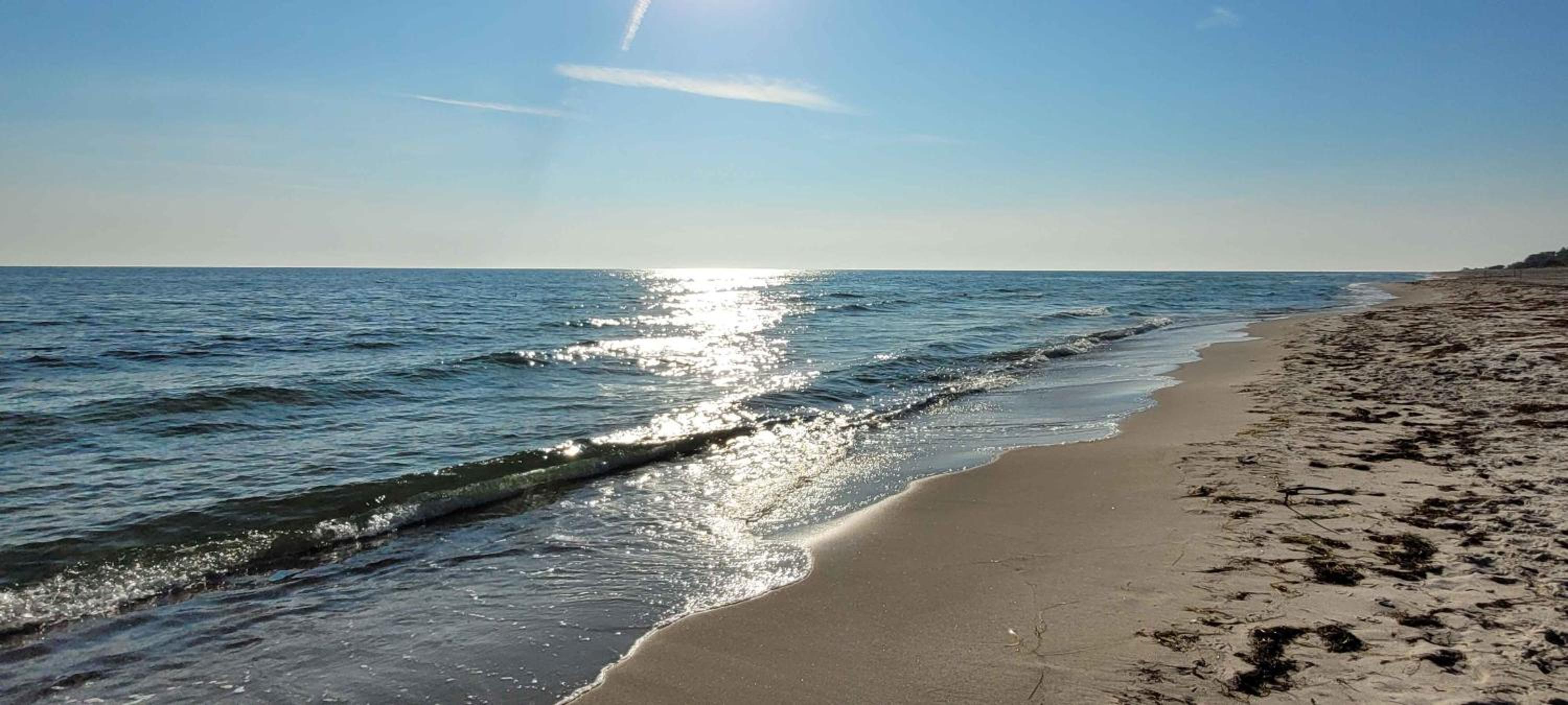 Charming Cottage In Second Row Near Lovely Beach
