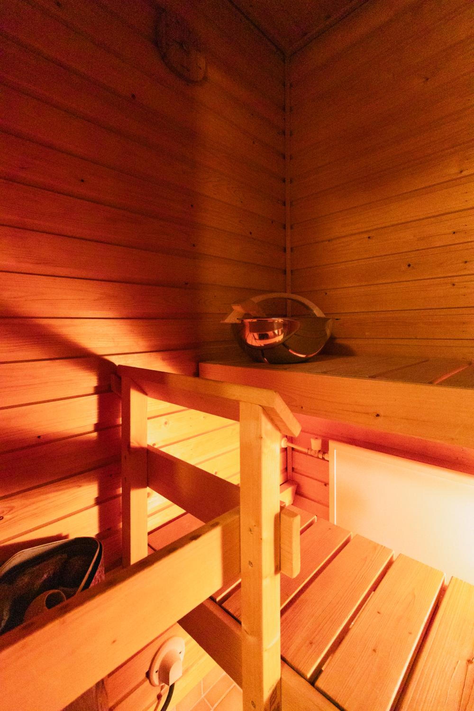 Romantic Sauna Retreat Near Sello and Nature Perfect