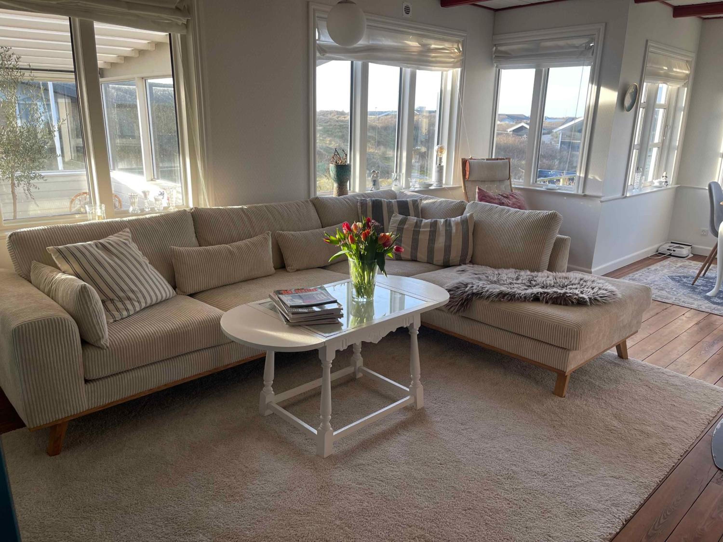 Lovely Summer House Close To The Beach