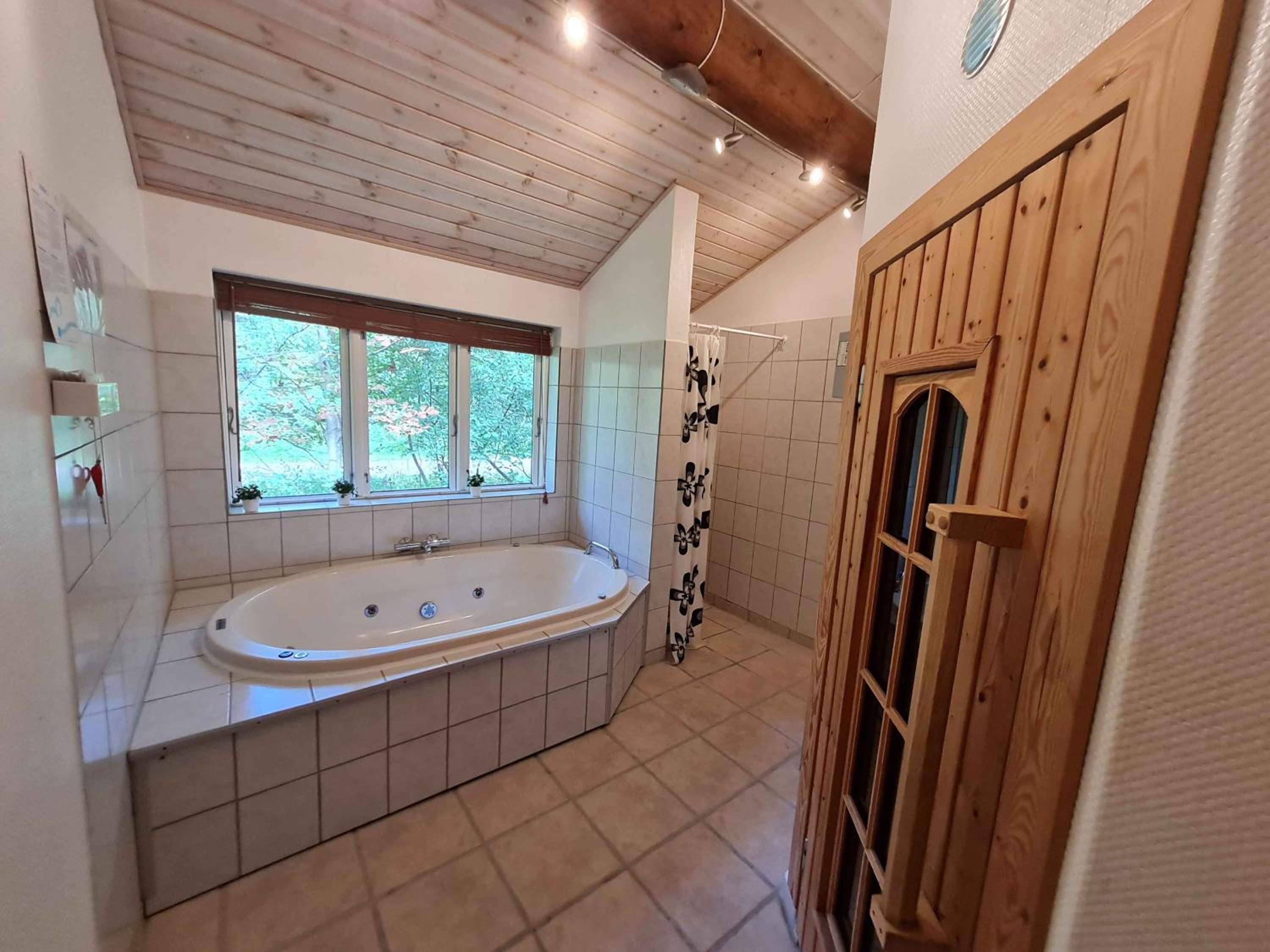Large Child-Friendly Holiday Home North Sealand
