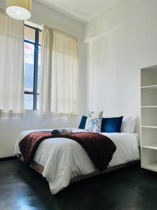 Amukele Apts Unit 410 by 12Decades