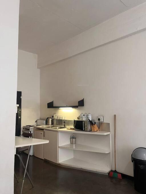Amukele Apts Unit 410 by 12Decades