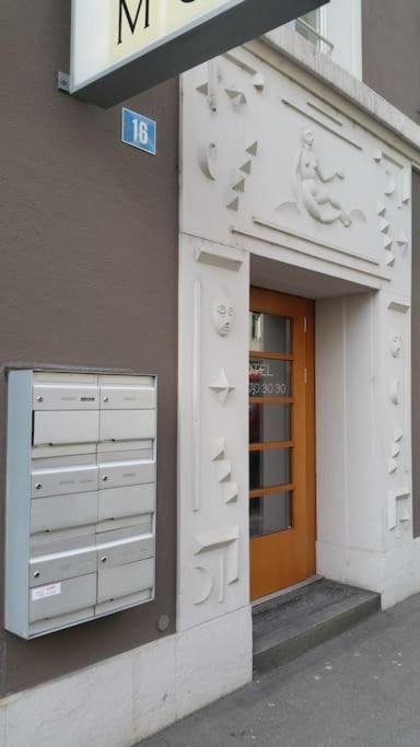 3BR city flat near Bellevue! - SF6