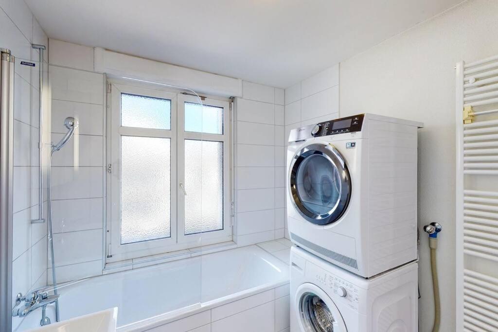 3BR city flat near Bellevue! - SF6