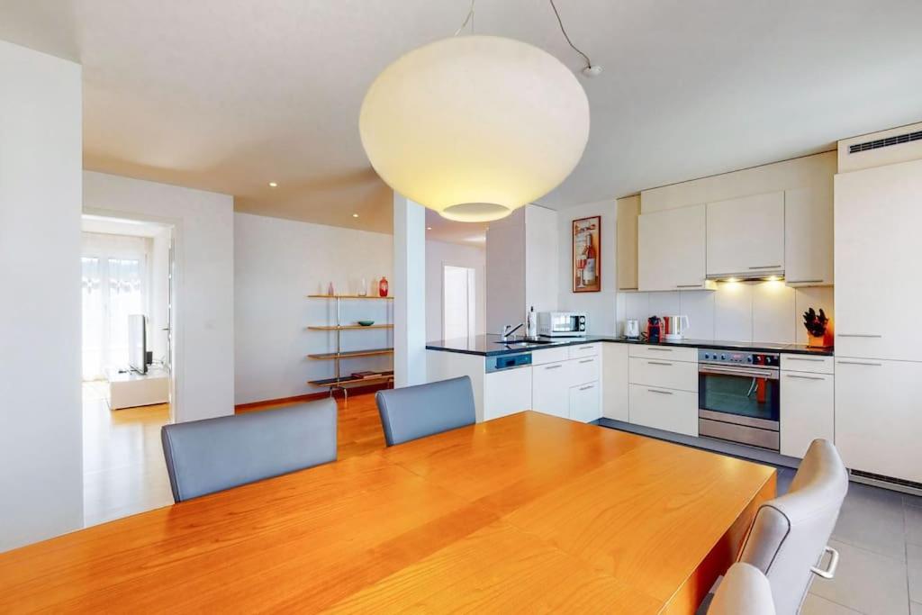 3BR city flat near Bellevue! - SF6