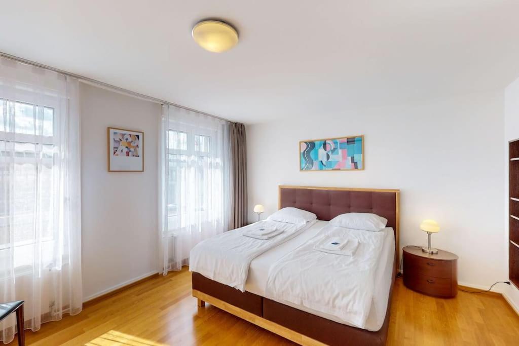 3BR city flat near Bellevue! - SF6