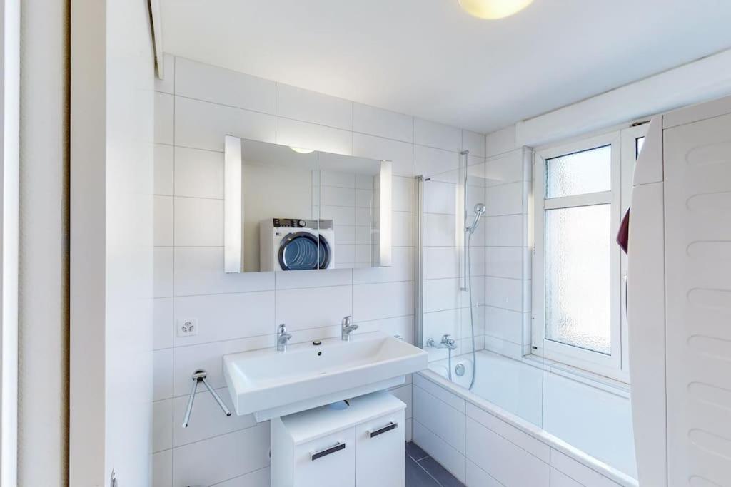 3BR city flat near Bellevue! - SF6
