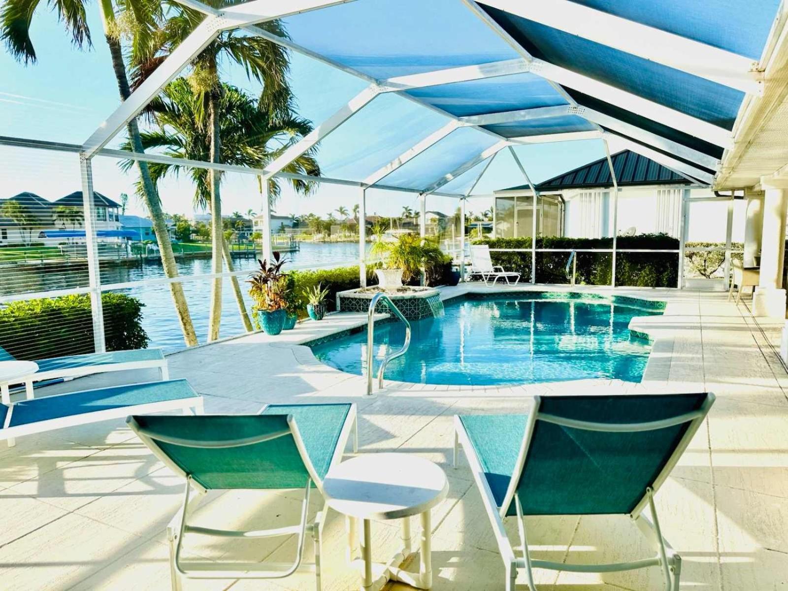 Free HeatedPool on SailboatAccessCanal boat lift