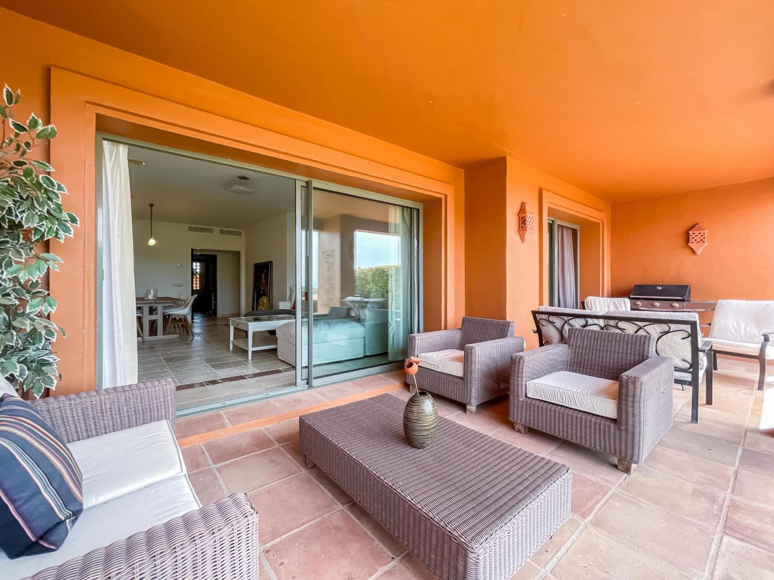 Luxury Ground Floor Apartment with Spa Facilities