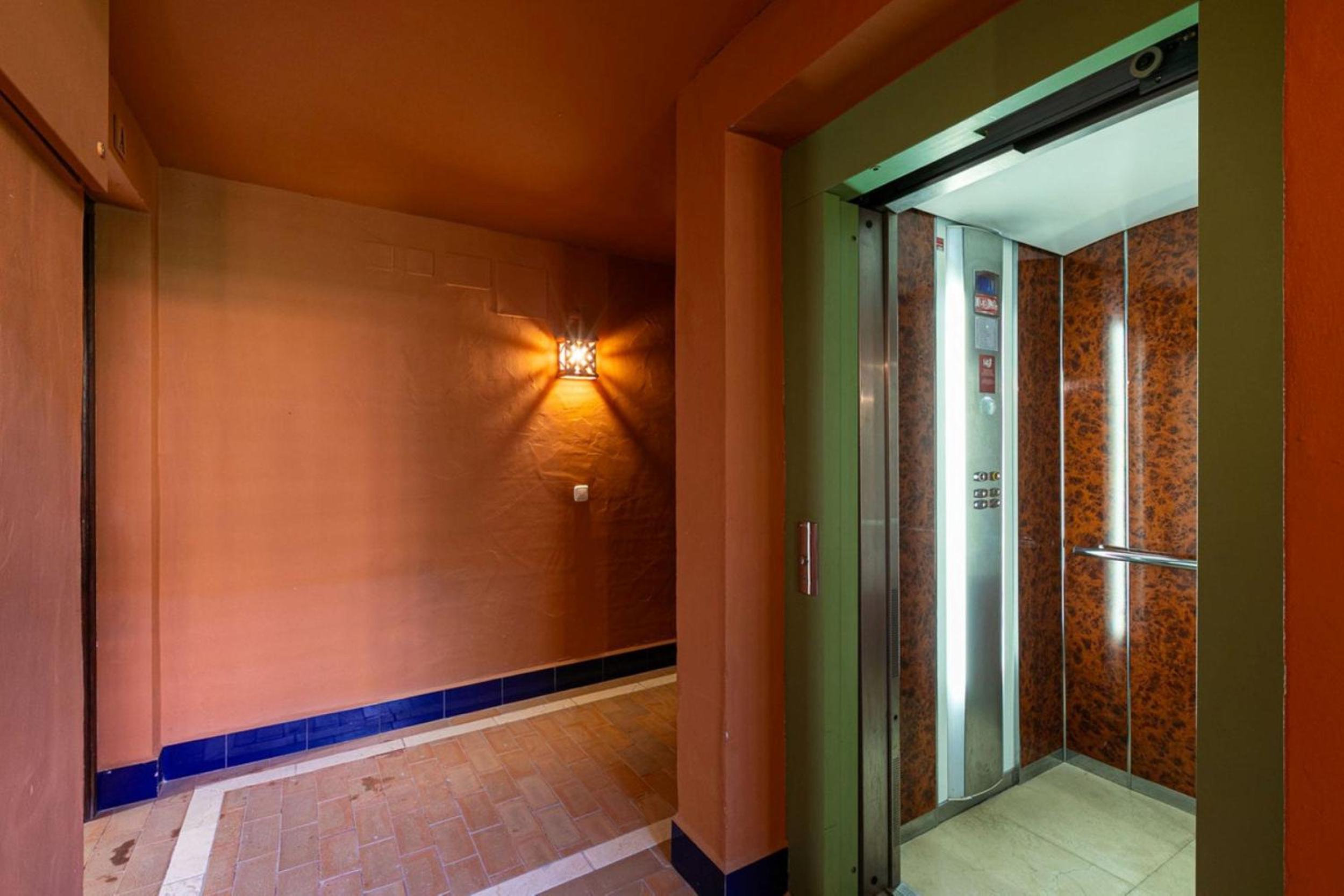 Luxury Ground Floor Apartment with Spa Facilities