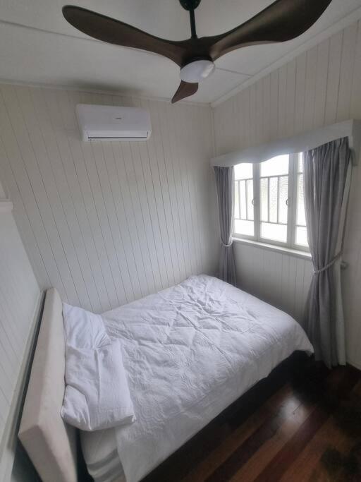 Queensland Charm in Maryborough