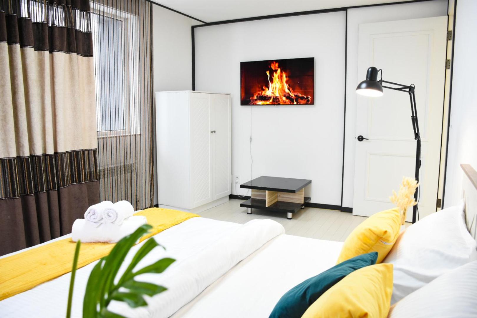 2-bedroom LUX apartment in Highvill Park 2 residense view 2