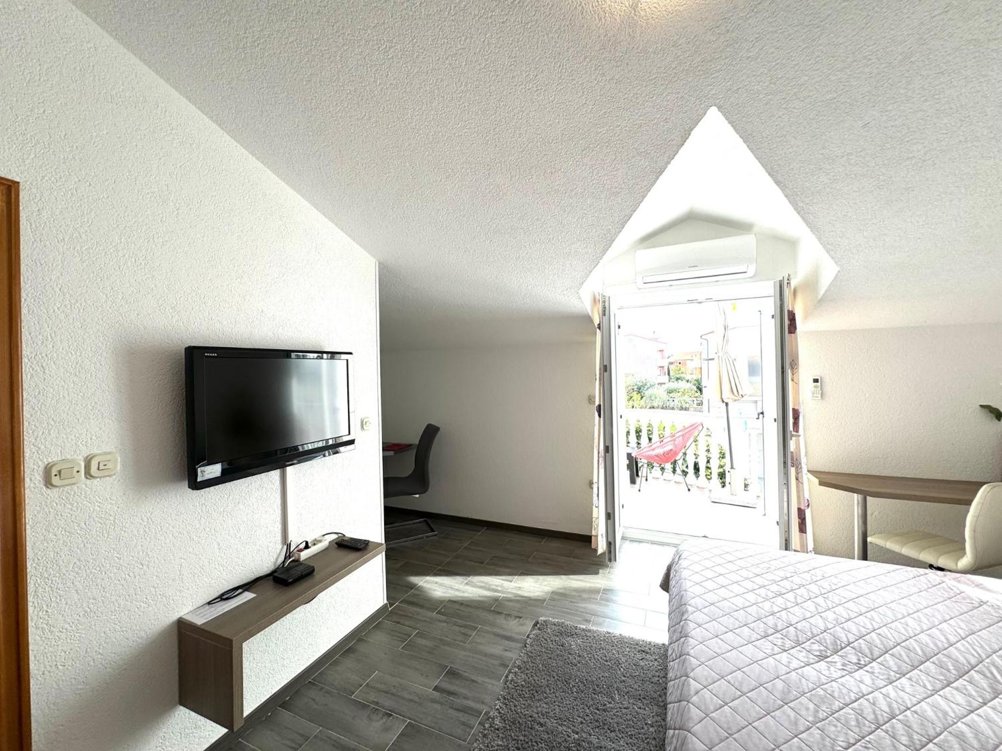 NellaToni Apartments