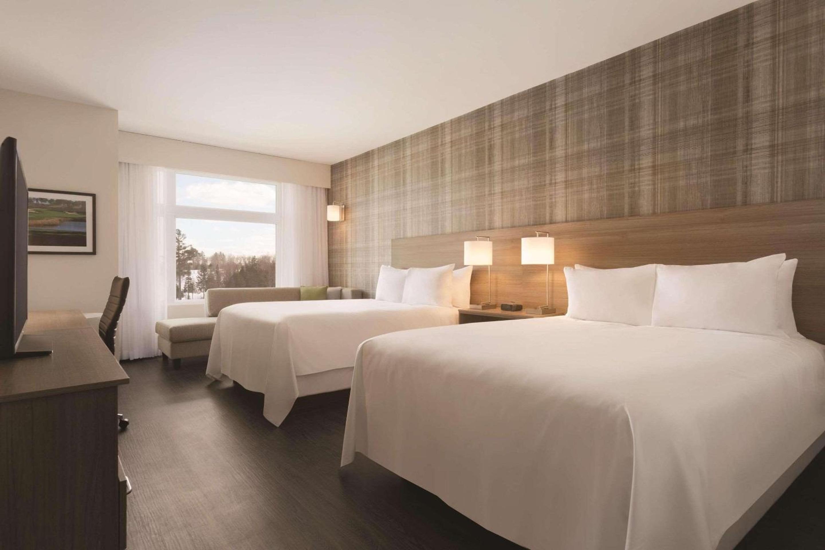Fredericton Vacations - Radisson Kingswood Hotel  Suites, Fredericton - Property Image 12
