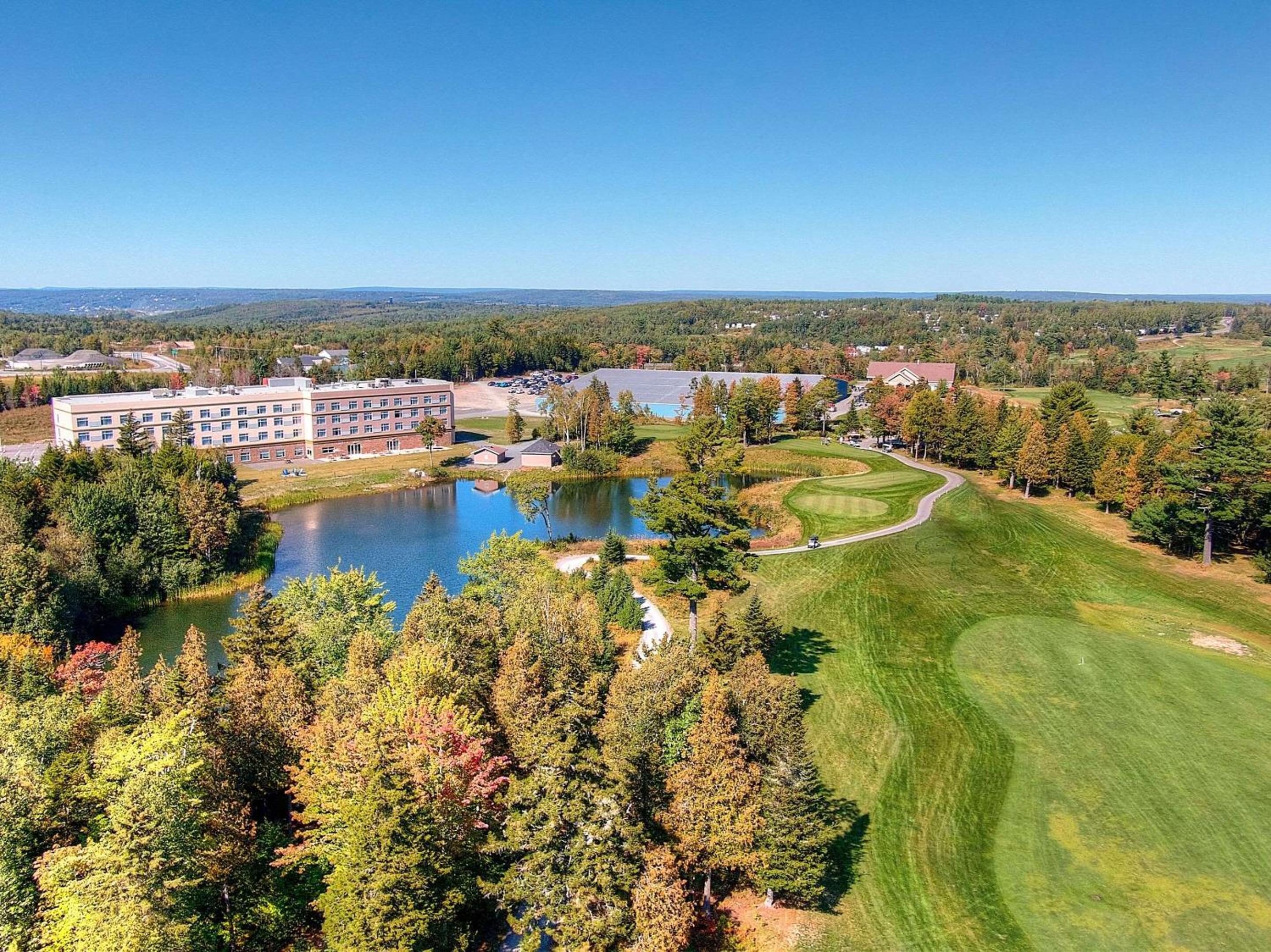 Fredericton Vacations - Radisson Kingswood Hotel  Suites, Fredericton - Property Image 1