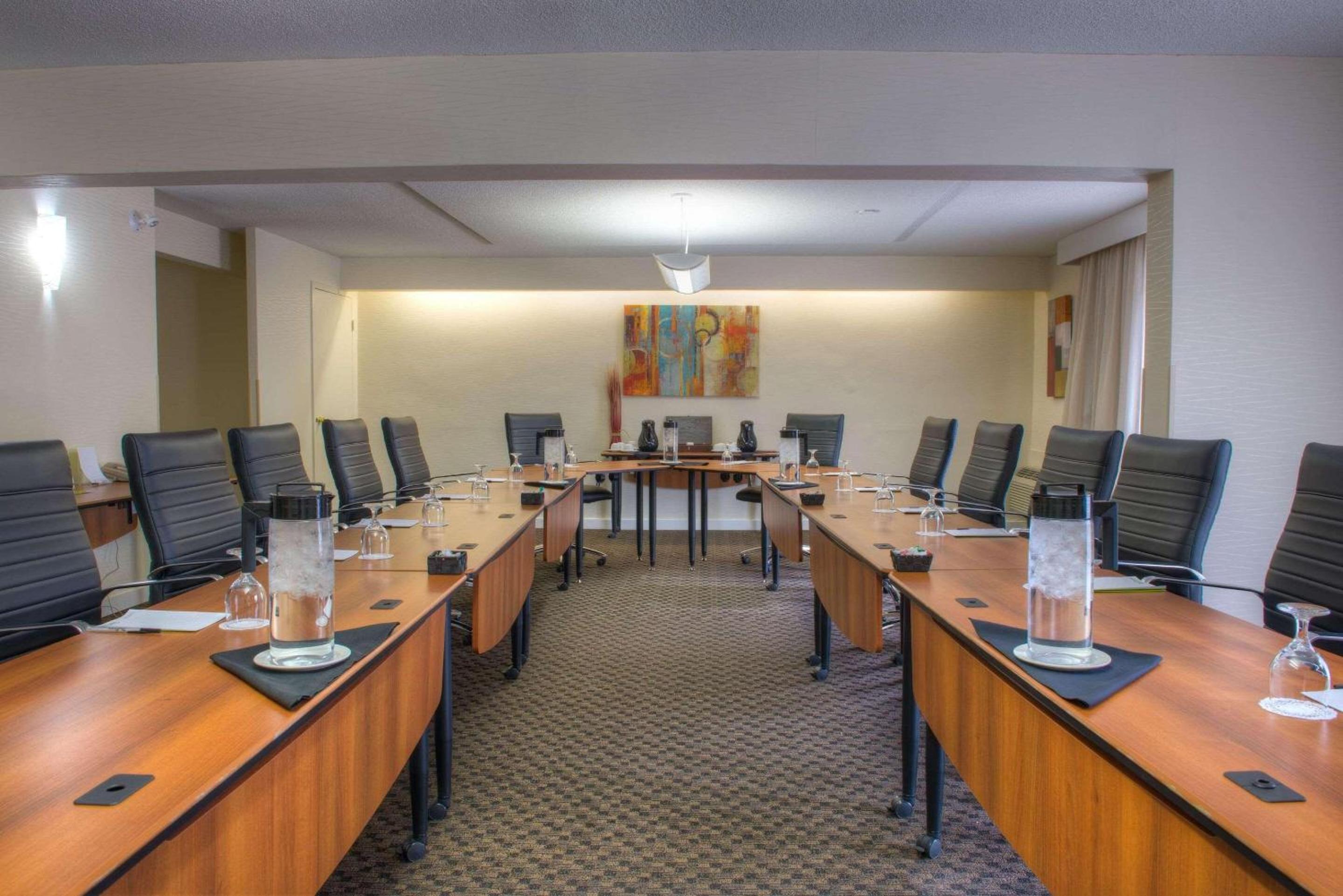 Sudbury Vacations - Radisson Hotel Sudbury - Property Image 4