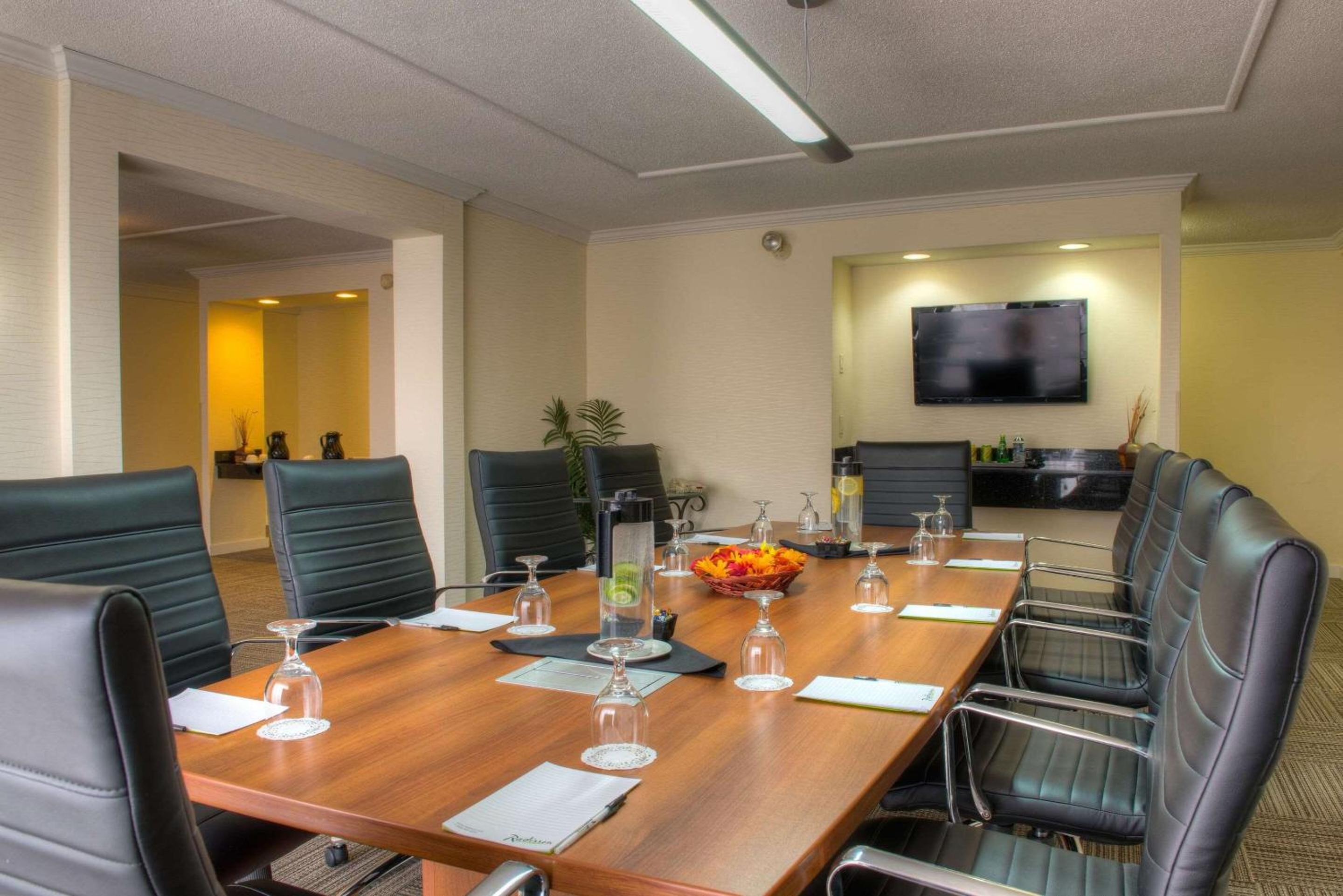 Sudbury Vacations - Radisson Hotel Sudbury - Property Image 3