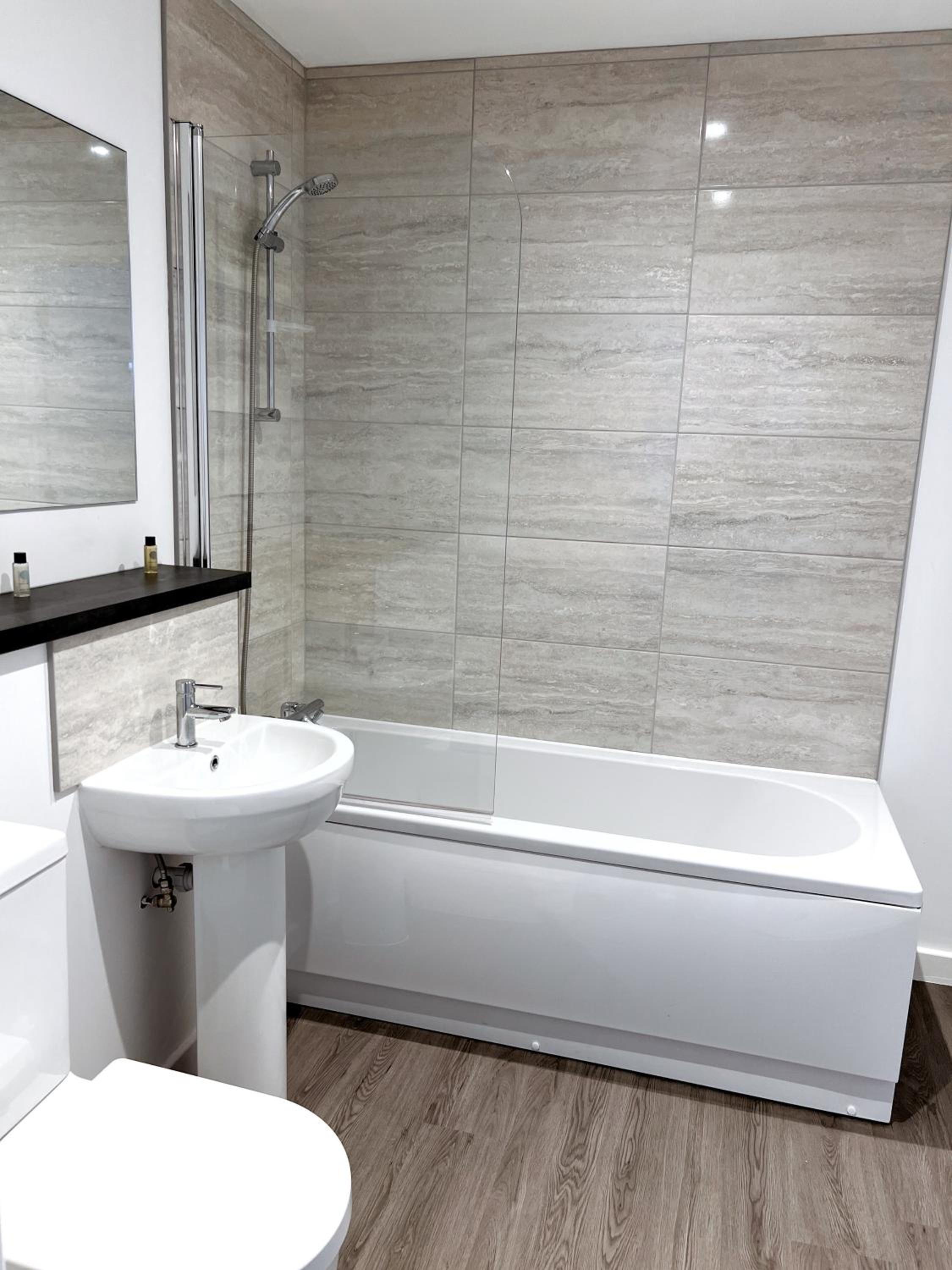 Ascot House Apartments view 5