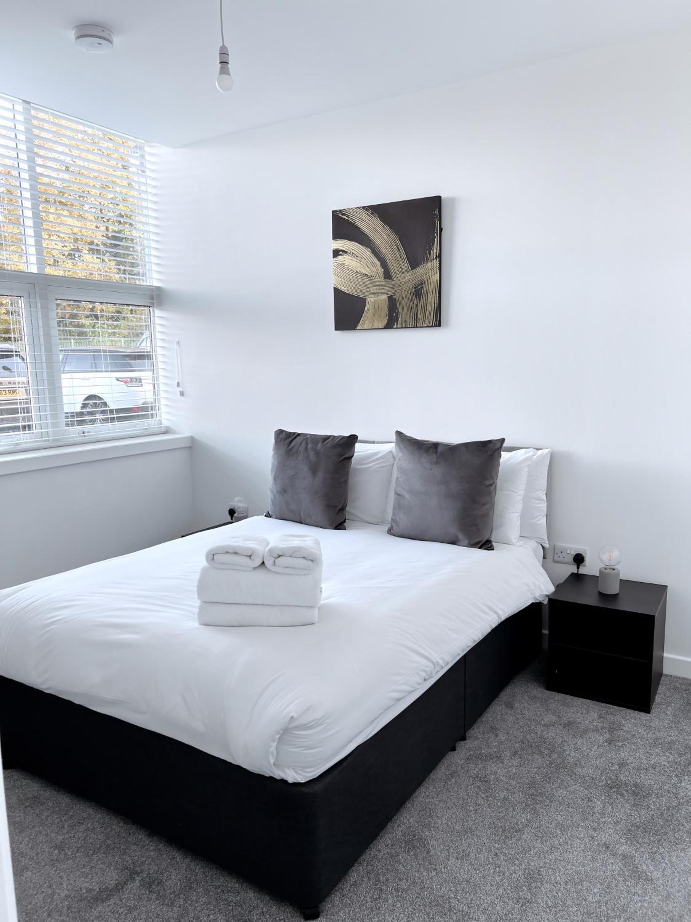 Ascot House Apartments view 2