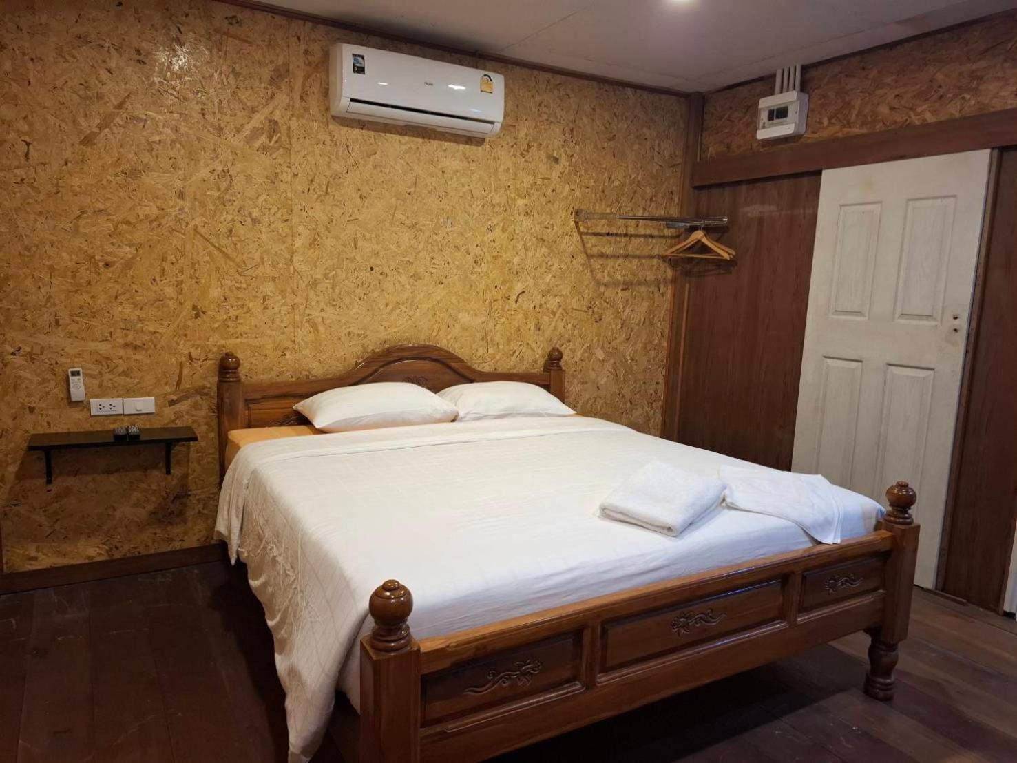 ฟาดิลบังกะโล Fadel bungalow