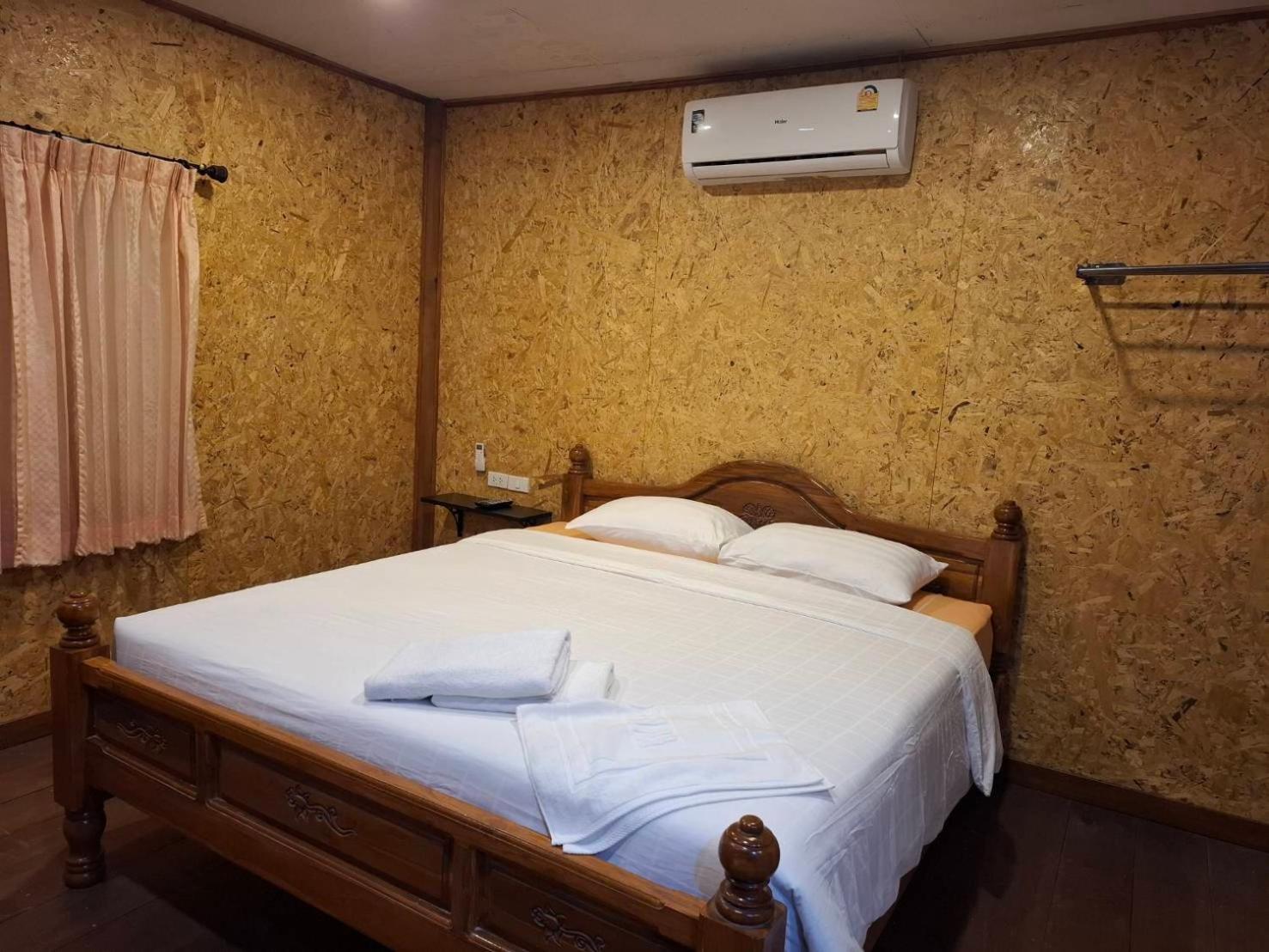ฟาดิลบังกะโล Fadel bungalow