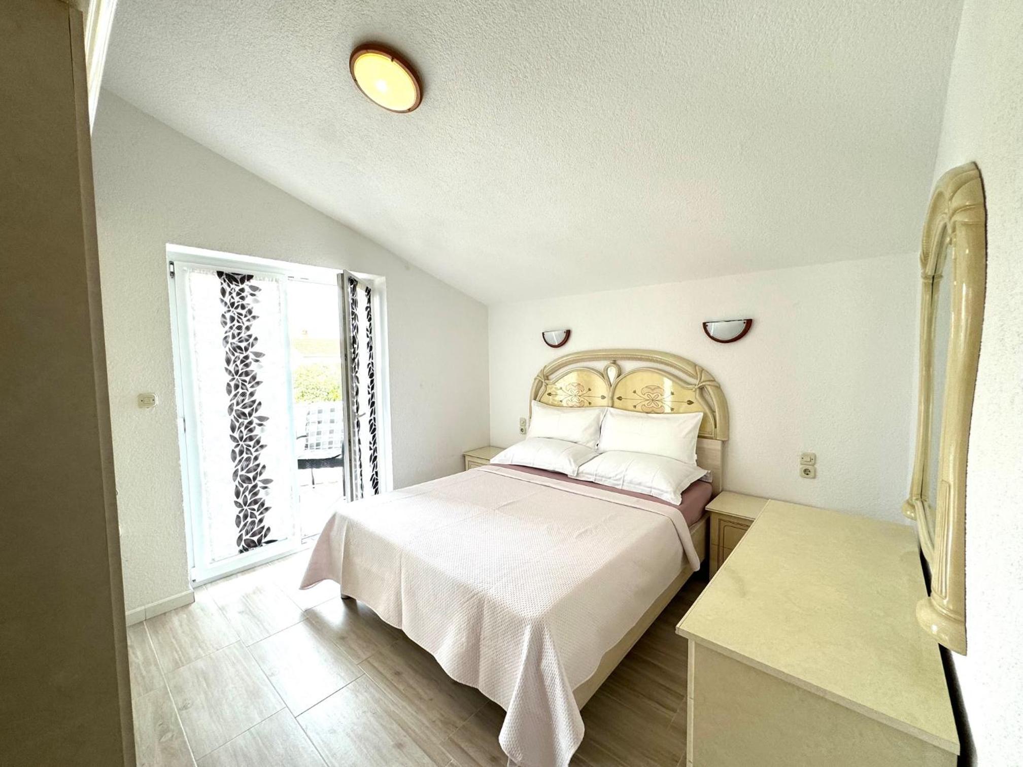 NellaToni Apartments