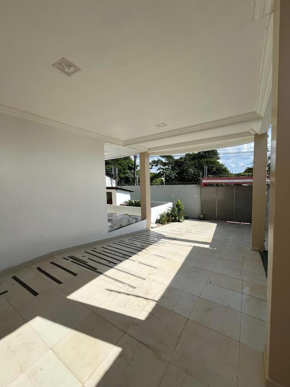 Casa grande com 4 suítes