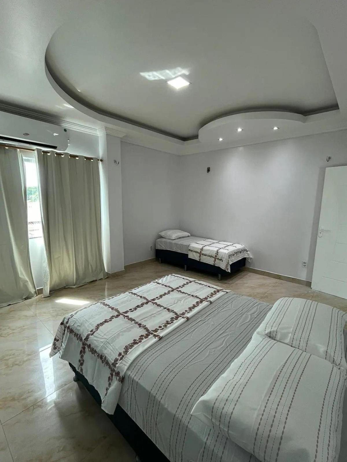 Casa grande com 4 suítes