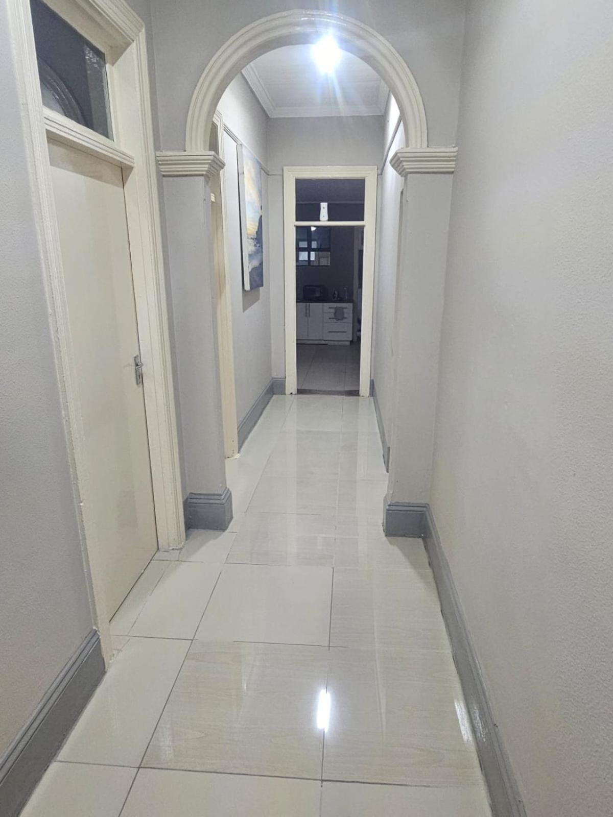 Pro Delux inn