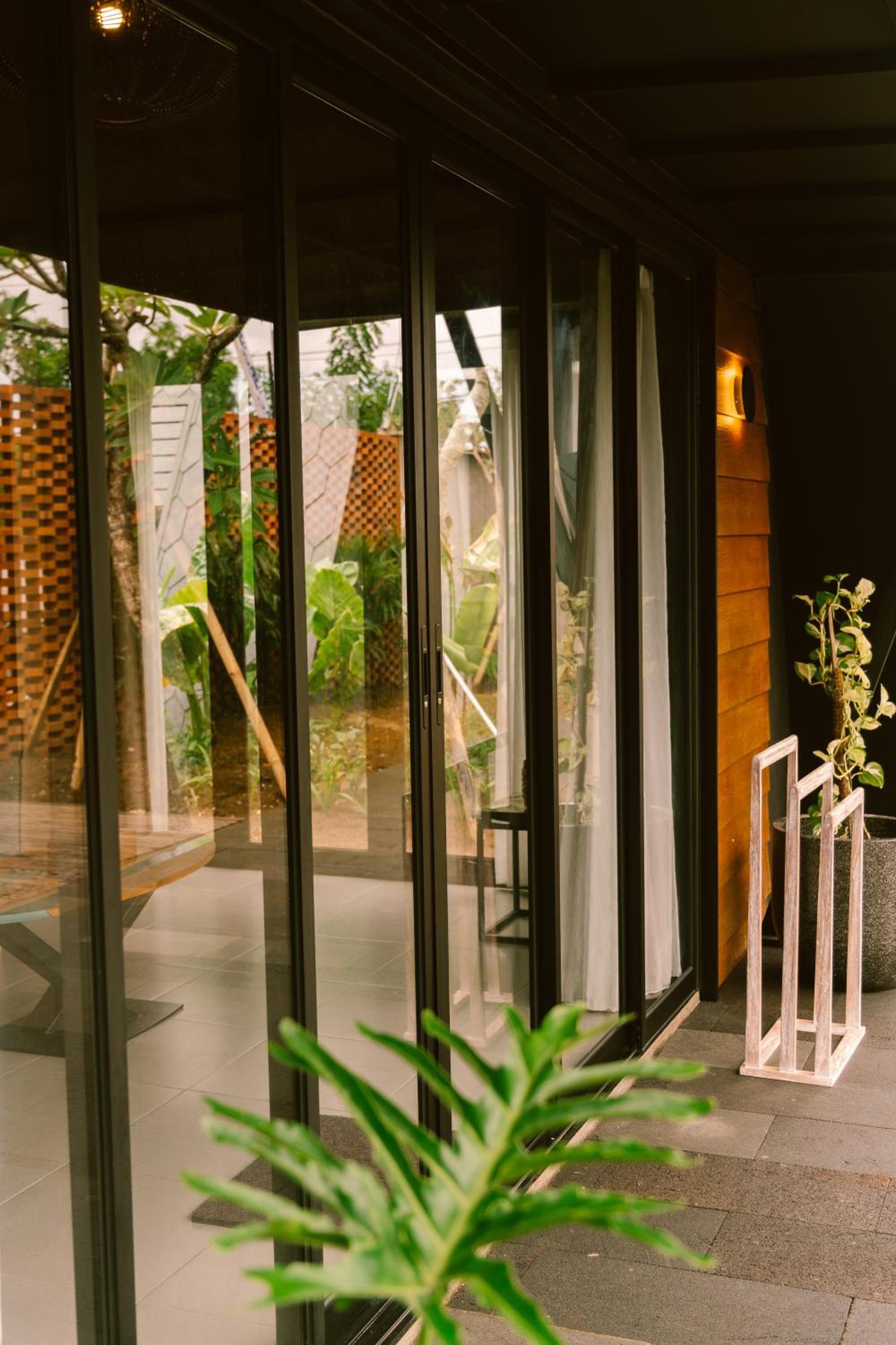 Twinseas Villa