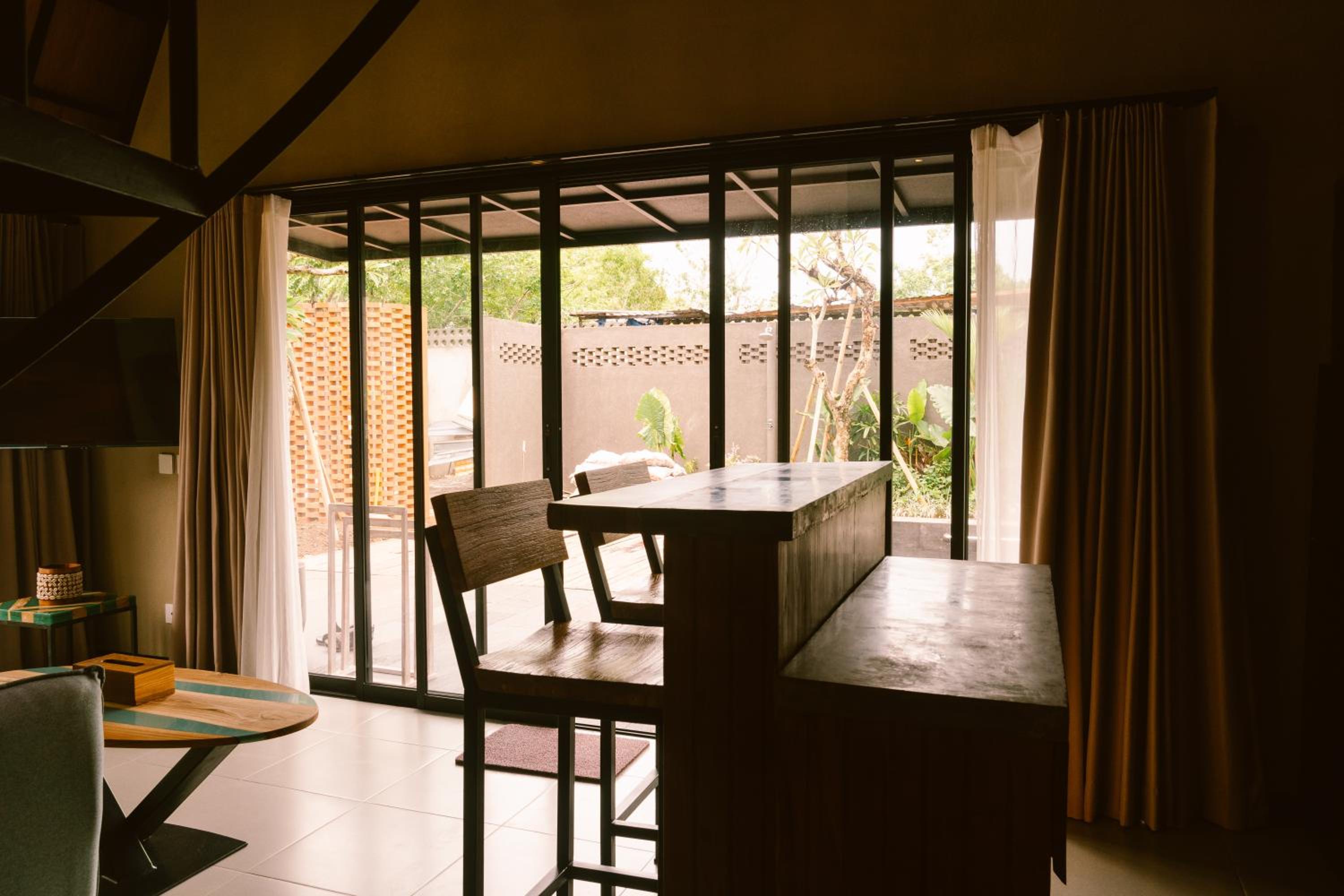 Twinseas Villa