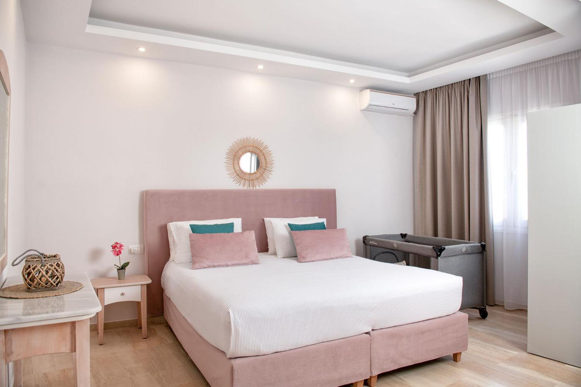 KORINA APART HOTEL KAVOS