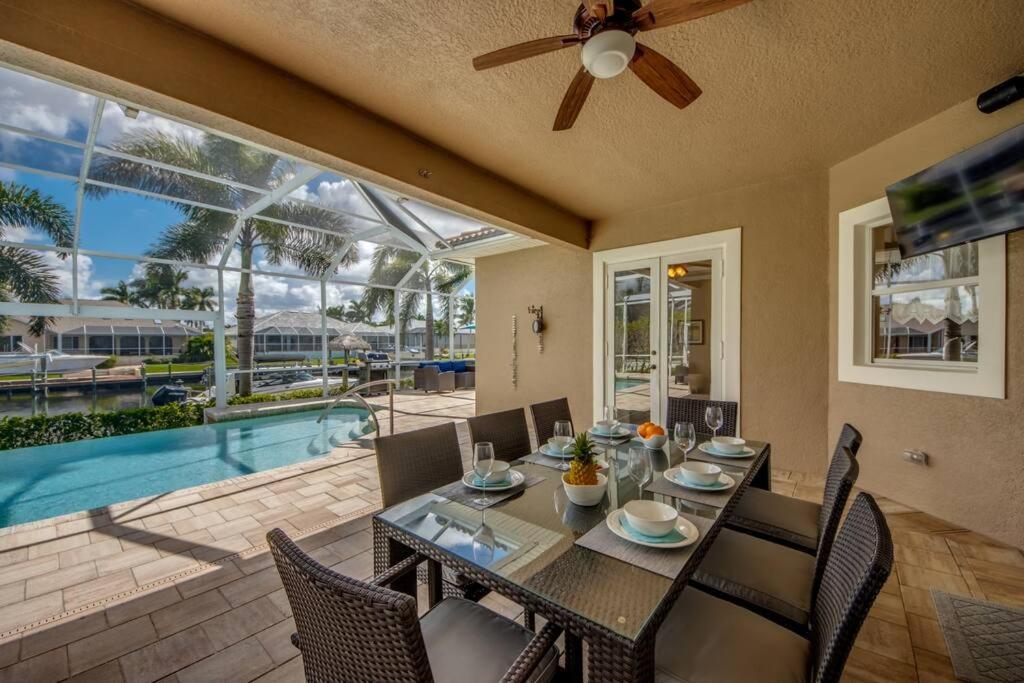 Villa Martinique by CoralVilla