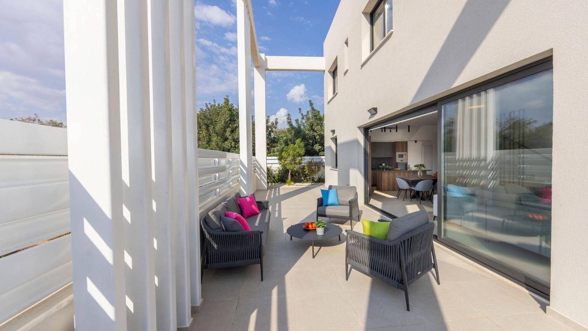 Nissi Residences Villa 4