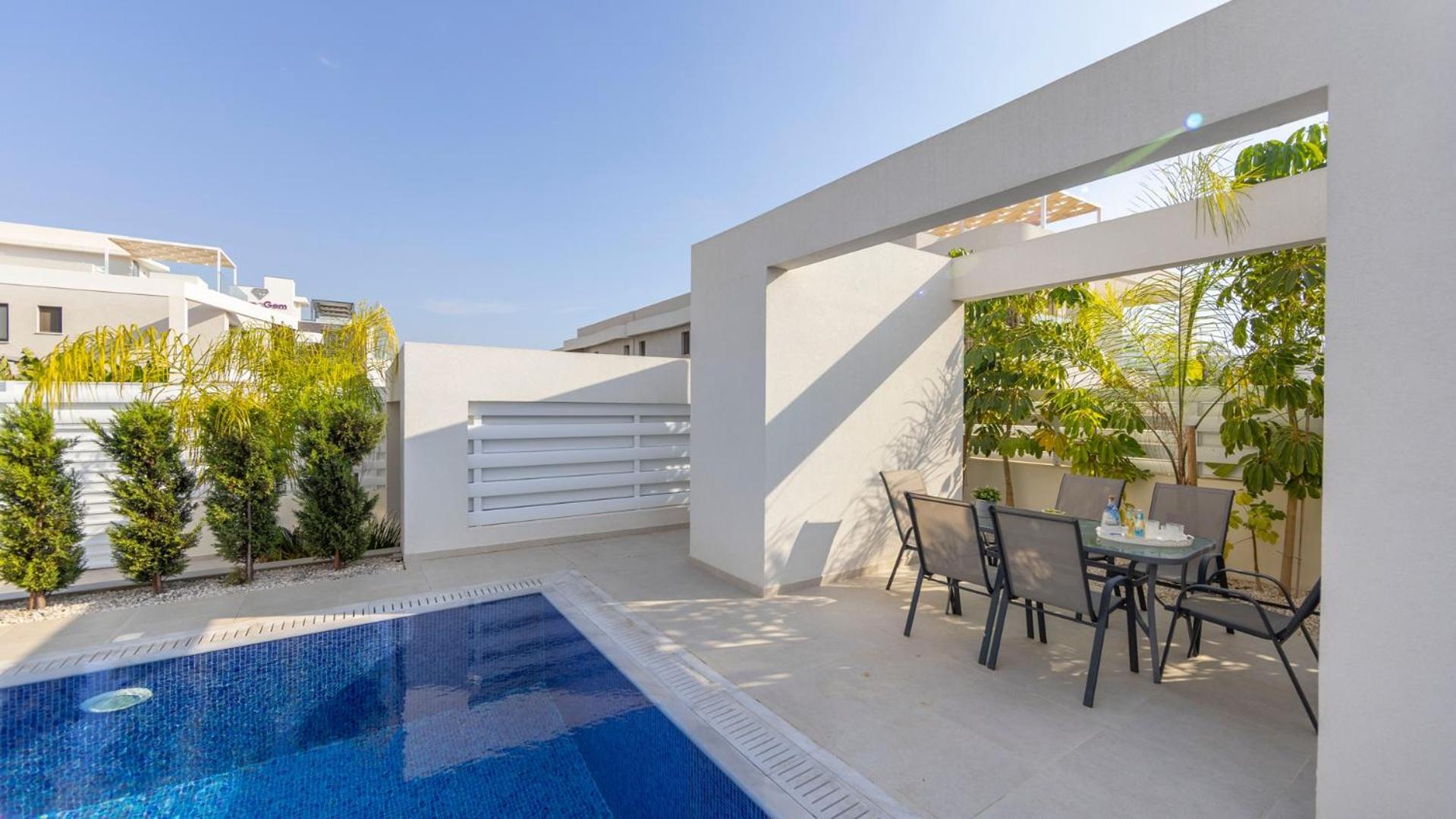 Nissi Residences Villa 4
