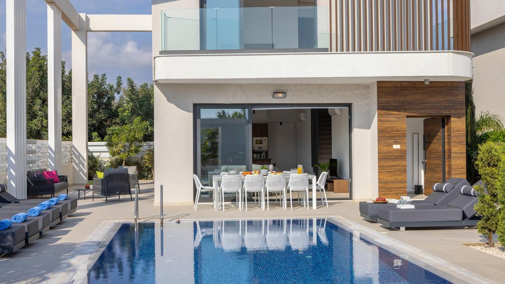 Nissi Residences Villa 4