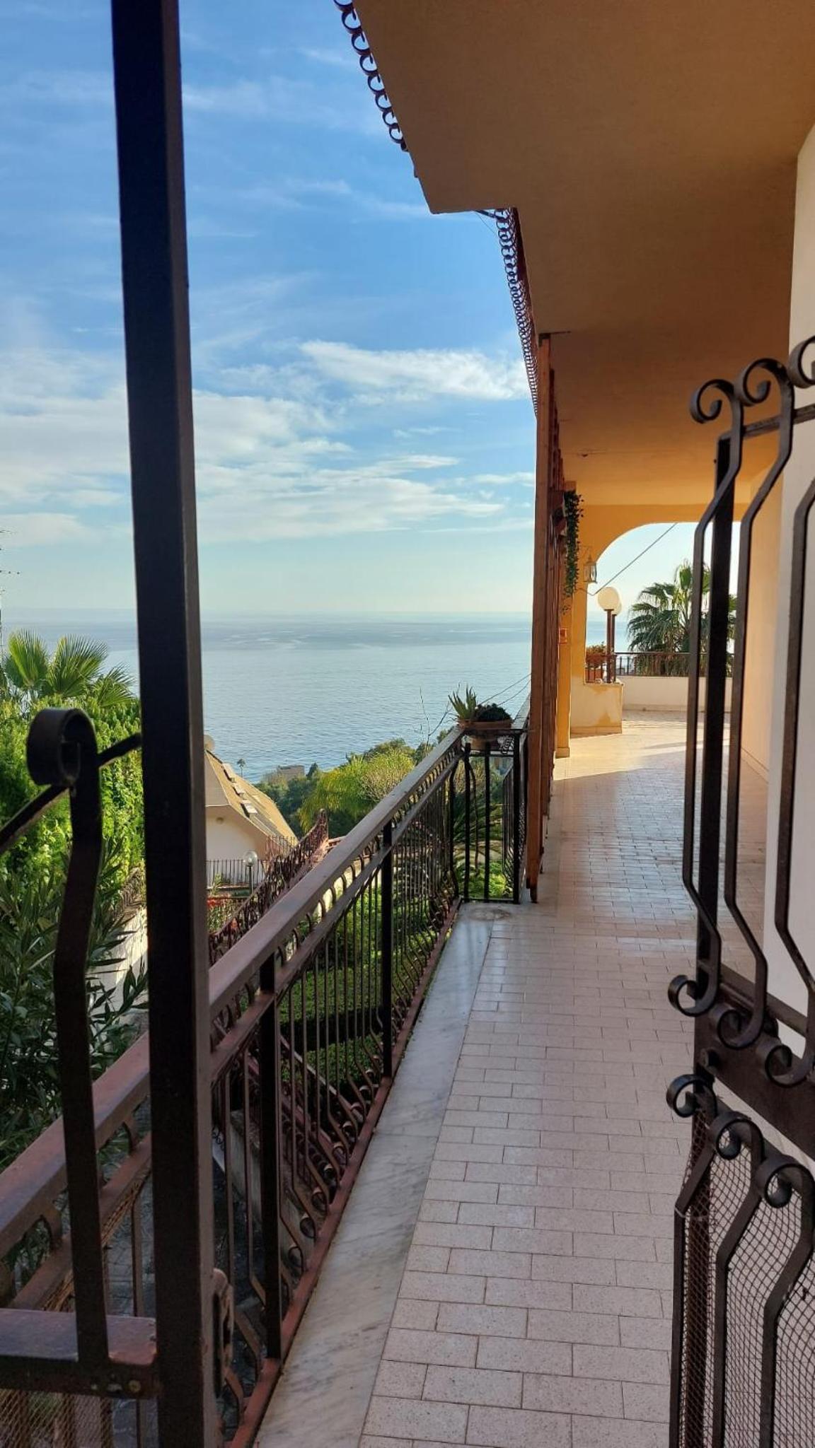 Solemare Letojanni apartment