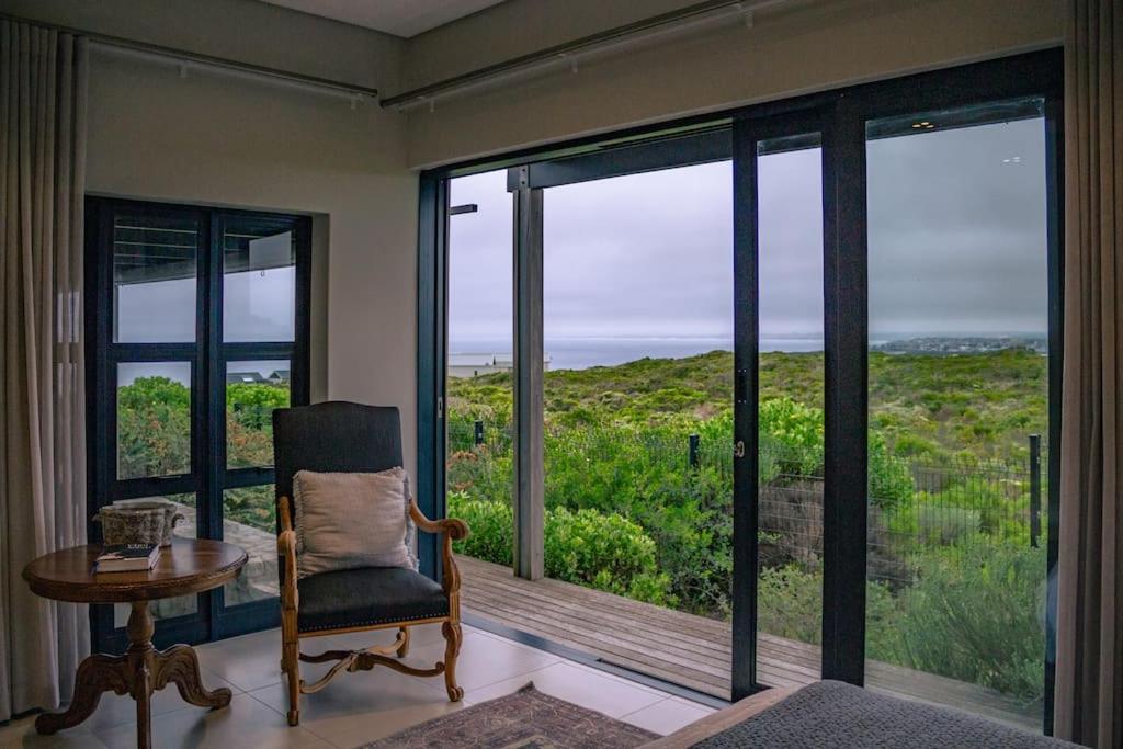 Photo 34