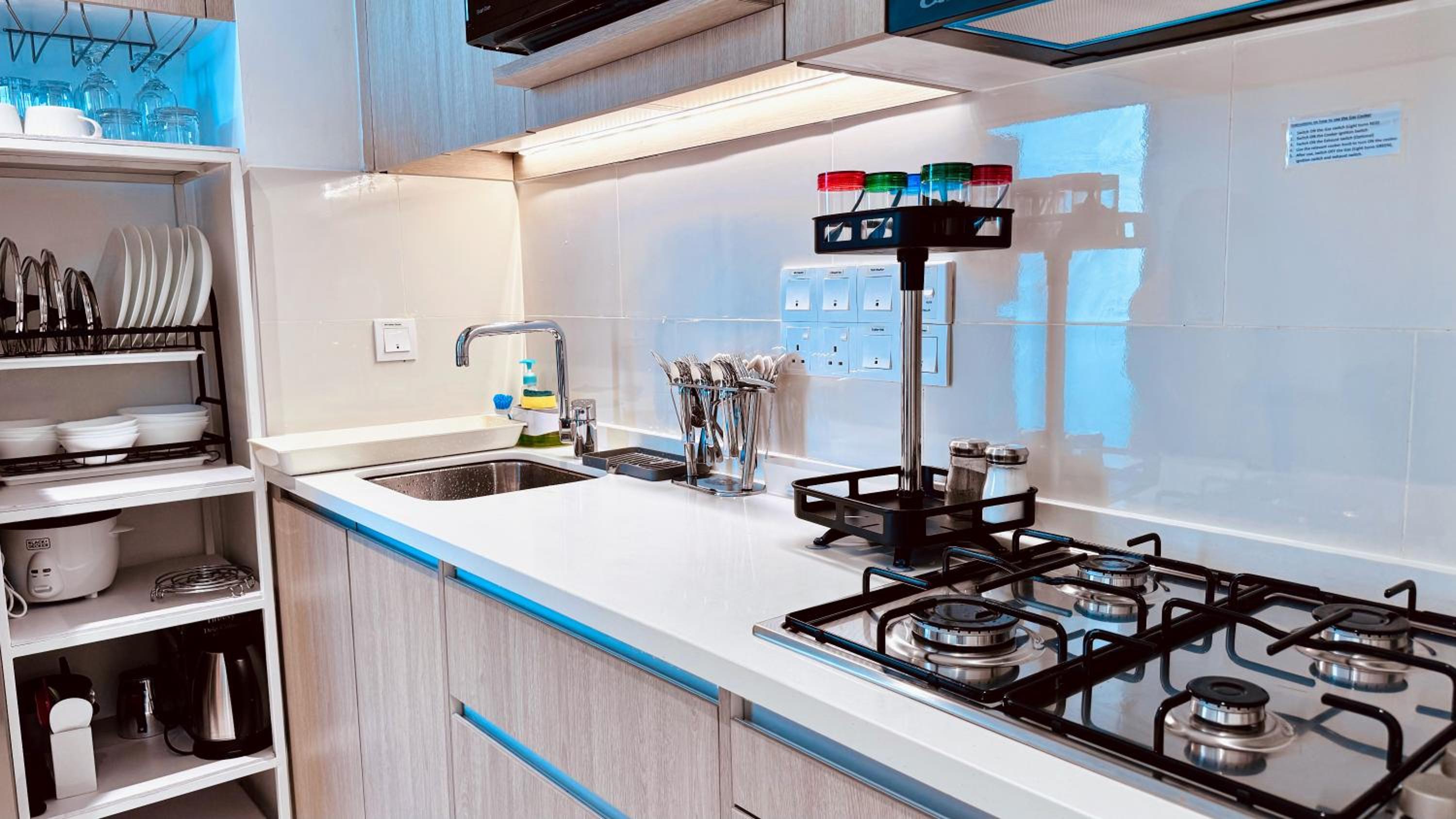 Tri-Zen Urban Retreat by Serviced Apartments LK view 2