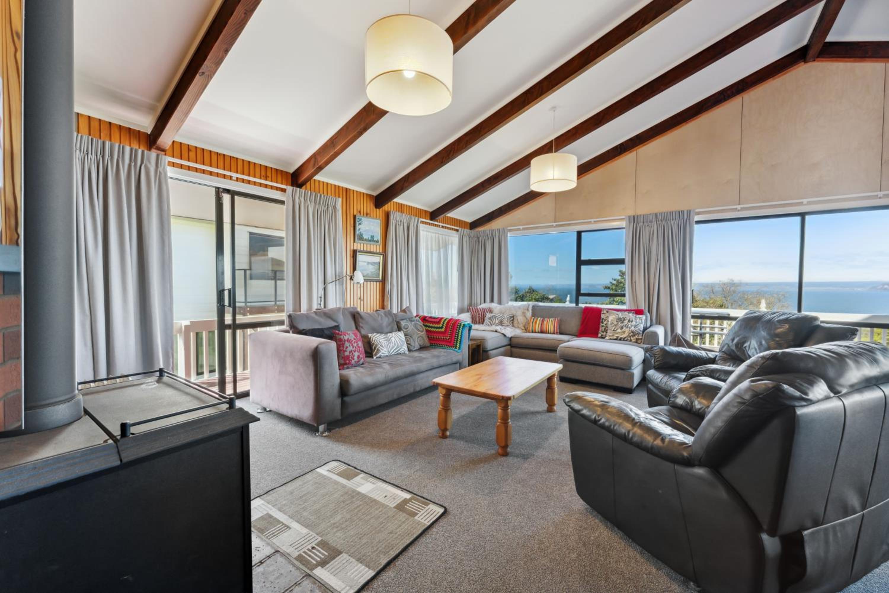 The Lake View Stay - Omori Holiday Home view 2