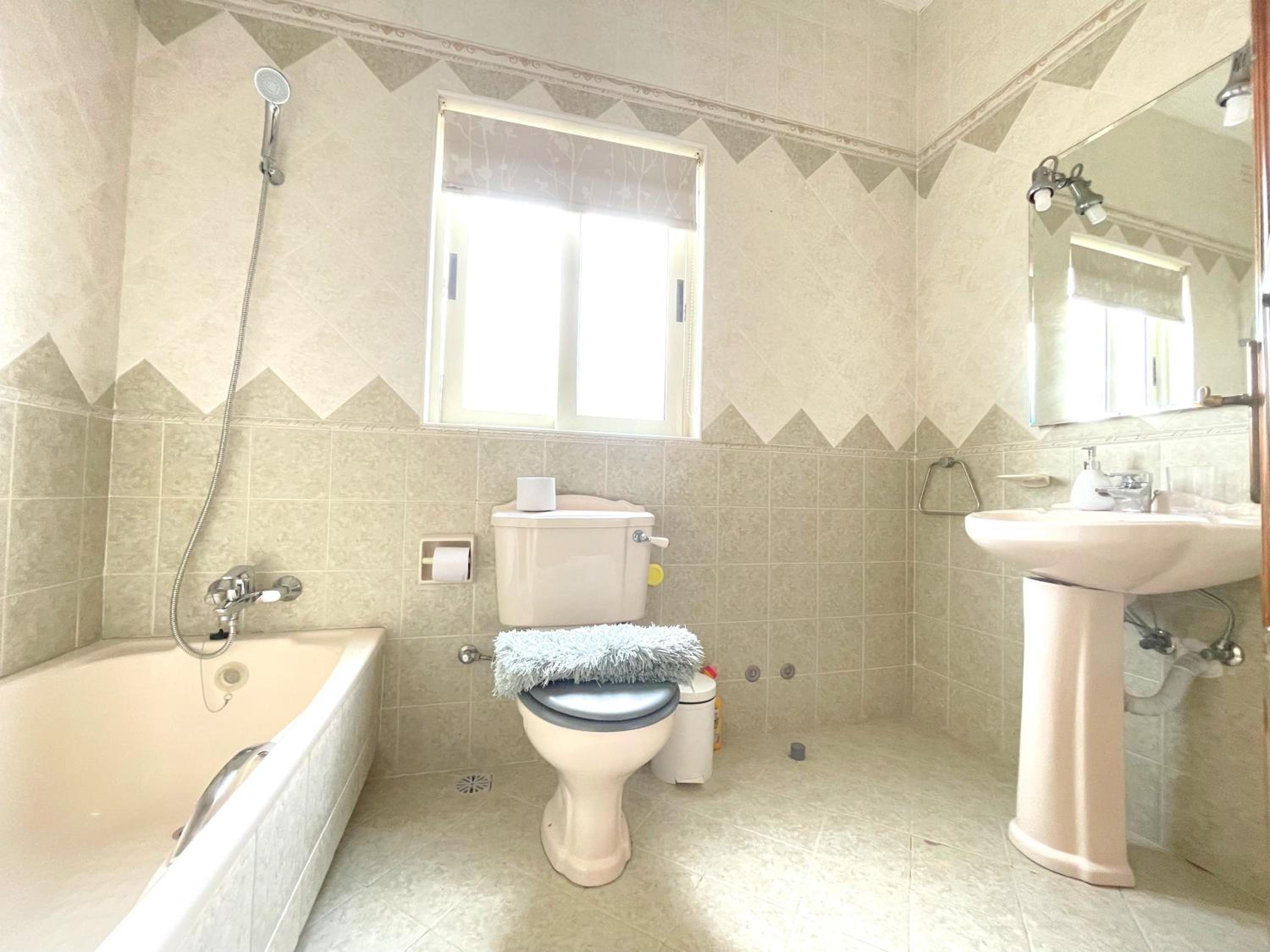 Charming Coastal Suite in Cosmopolitan Sliema view 2