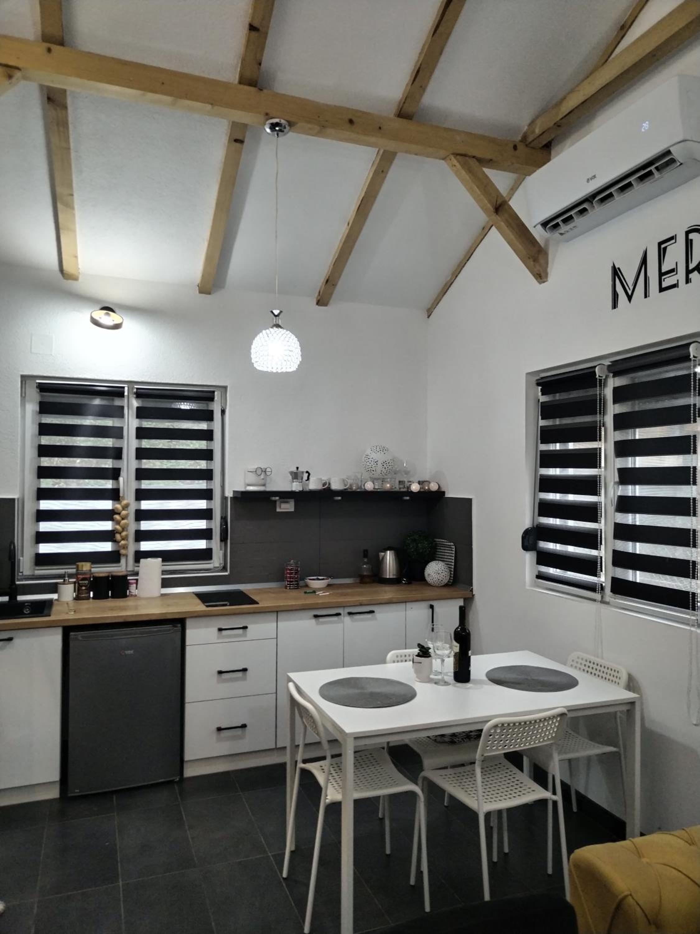 Kuća za odmor MERLIN HOUSE view 3