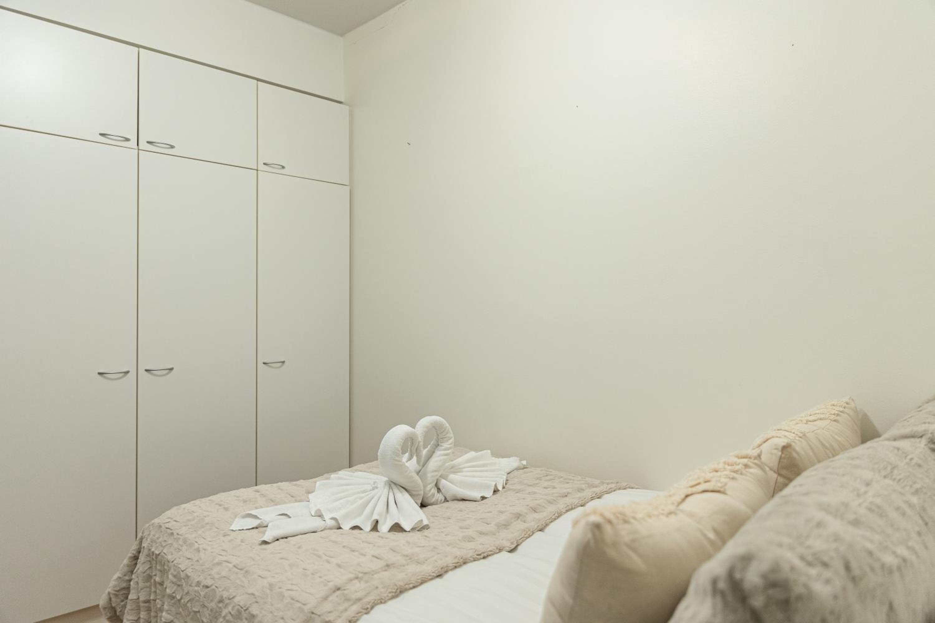 Arctic Hideway Suite by BookLapland