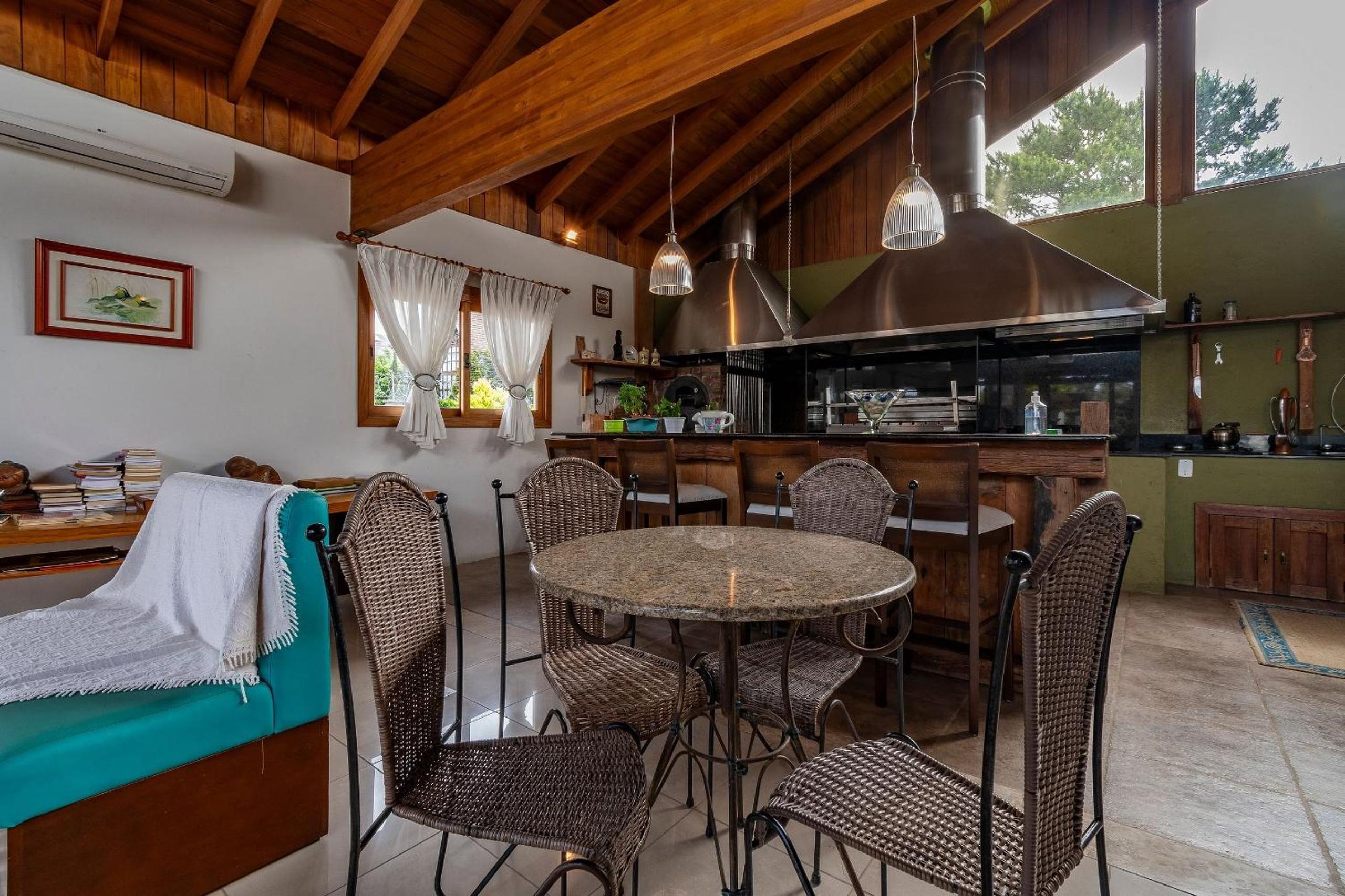 Rosa Casa Sereno 5 suítes