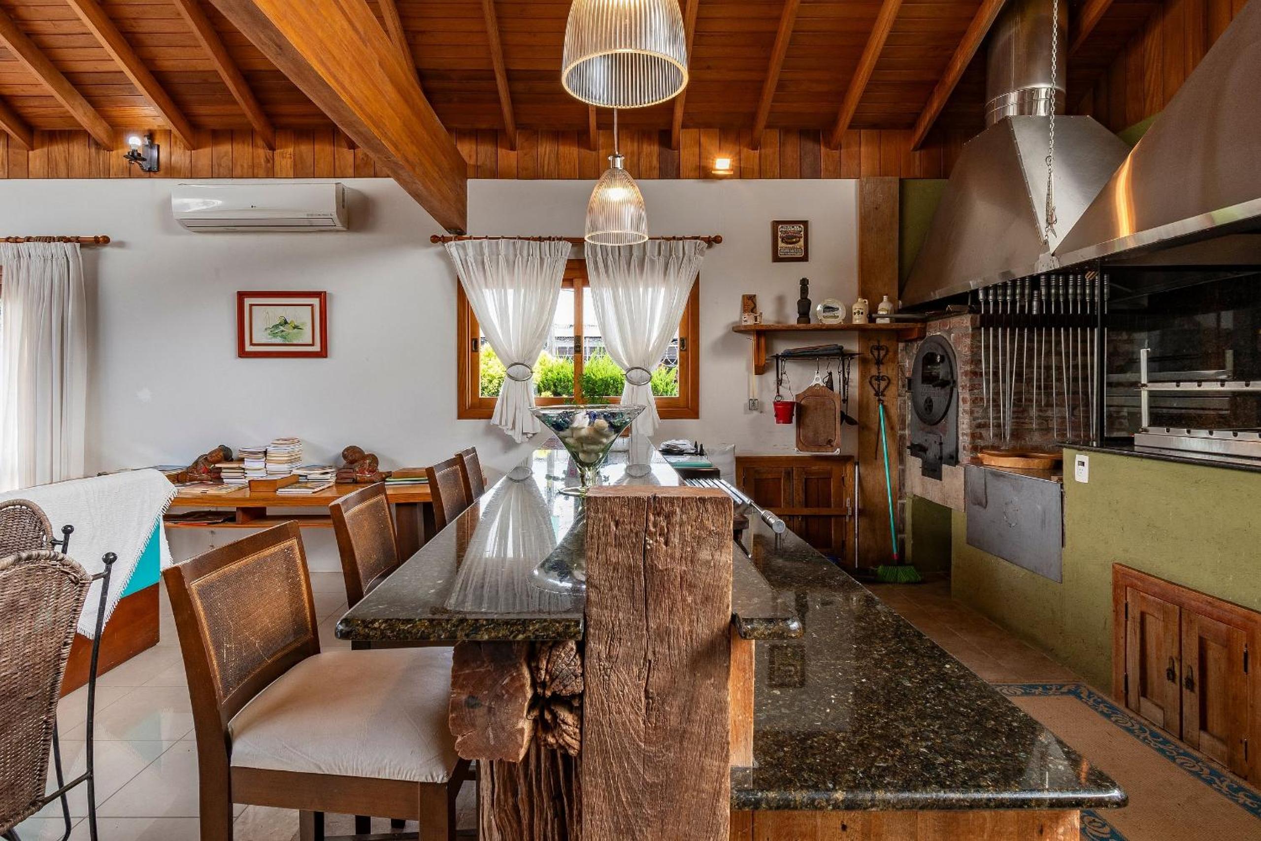 Rosa Casa Sereno 5 suítes