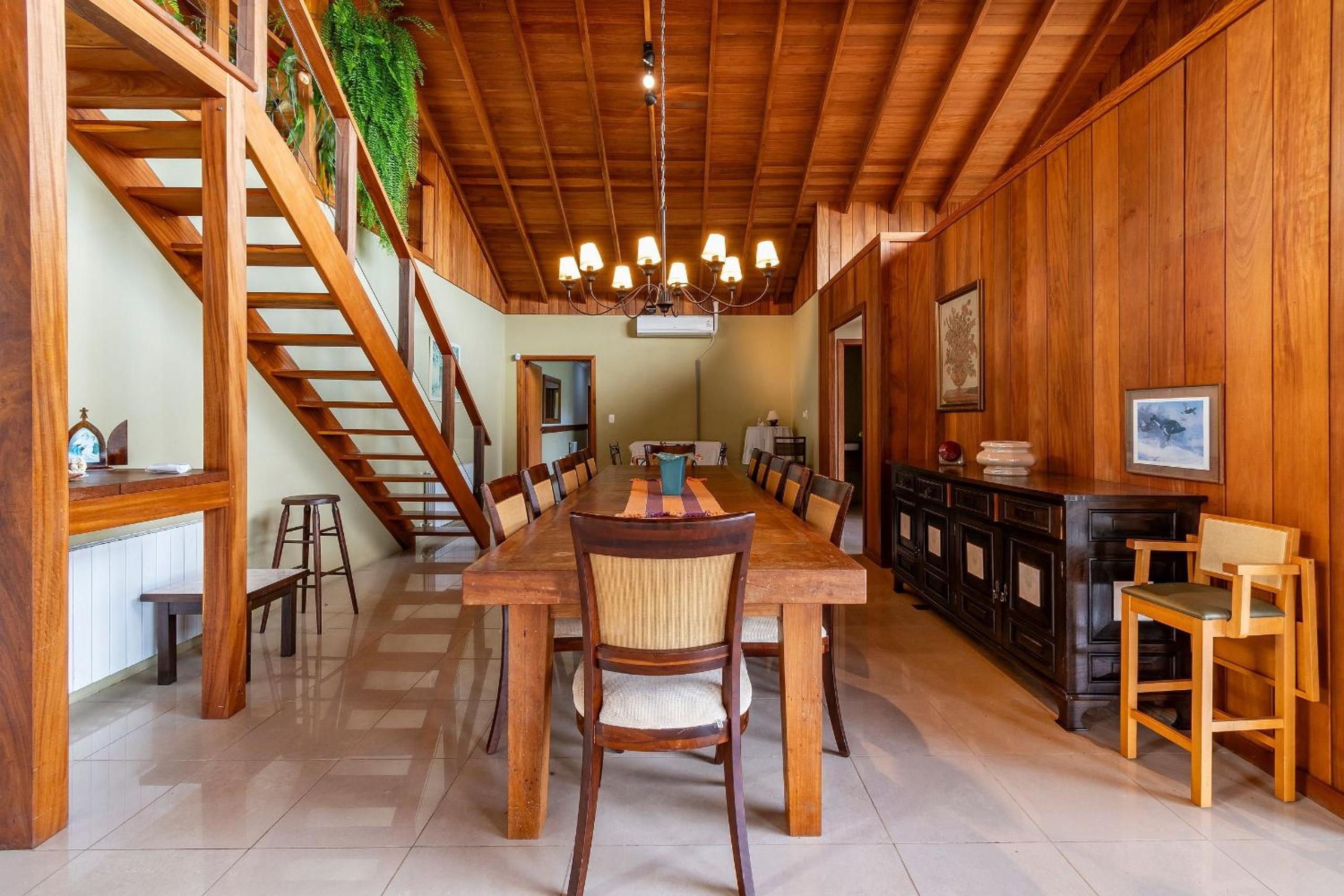 Rosa Casa Sereno 5 suítes