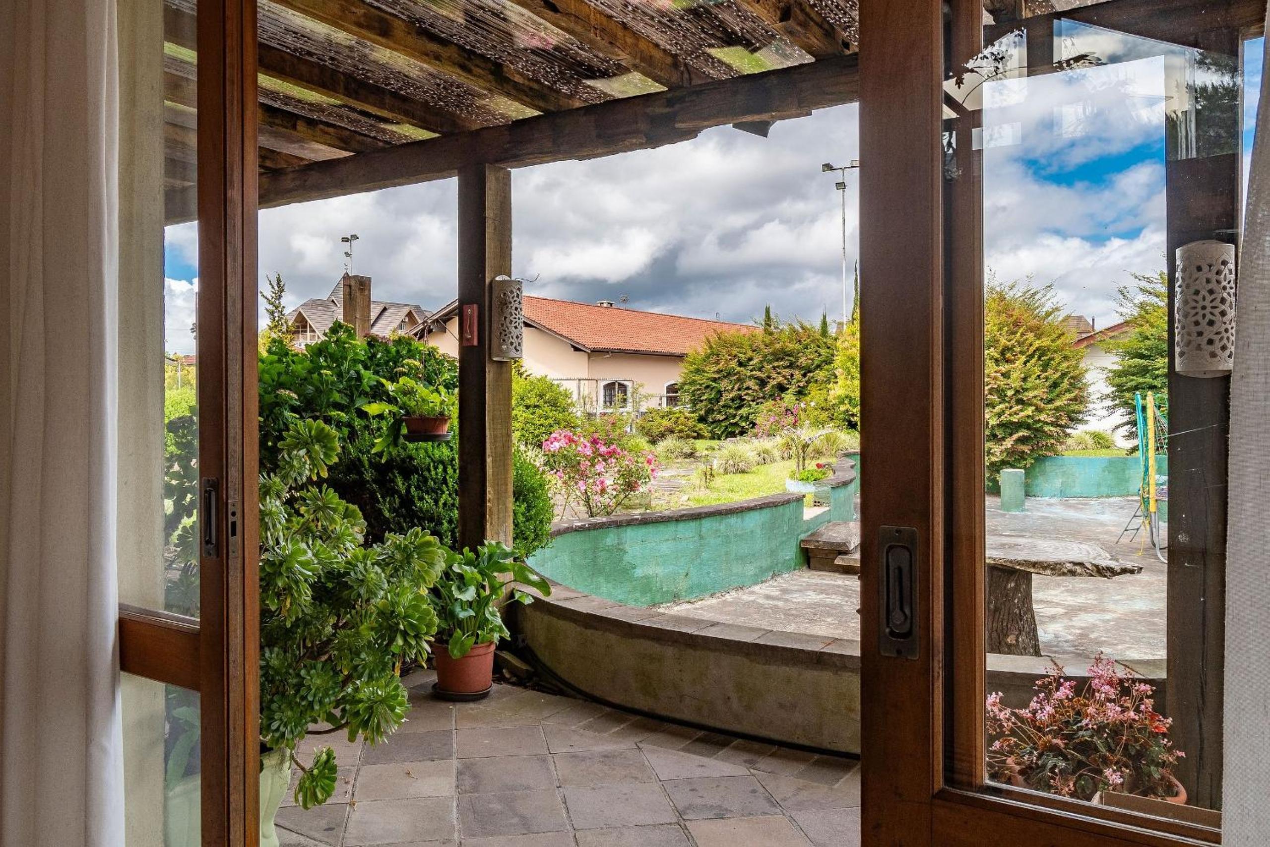 Rosa Casa Sereno 5 suítes
