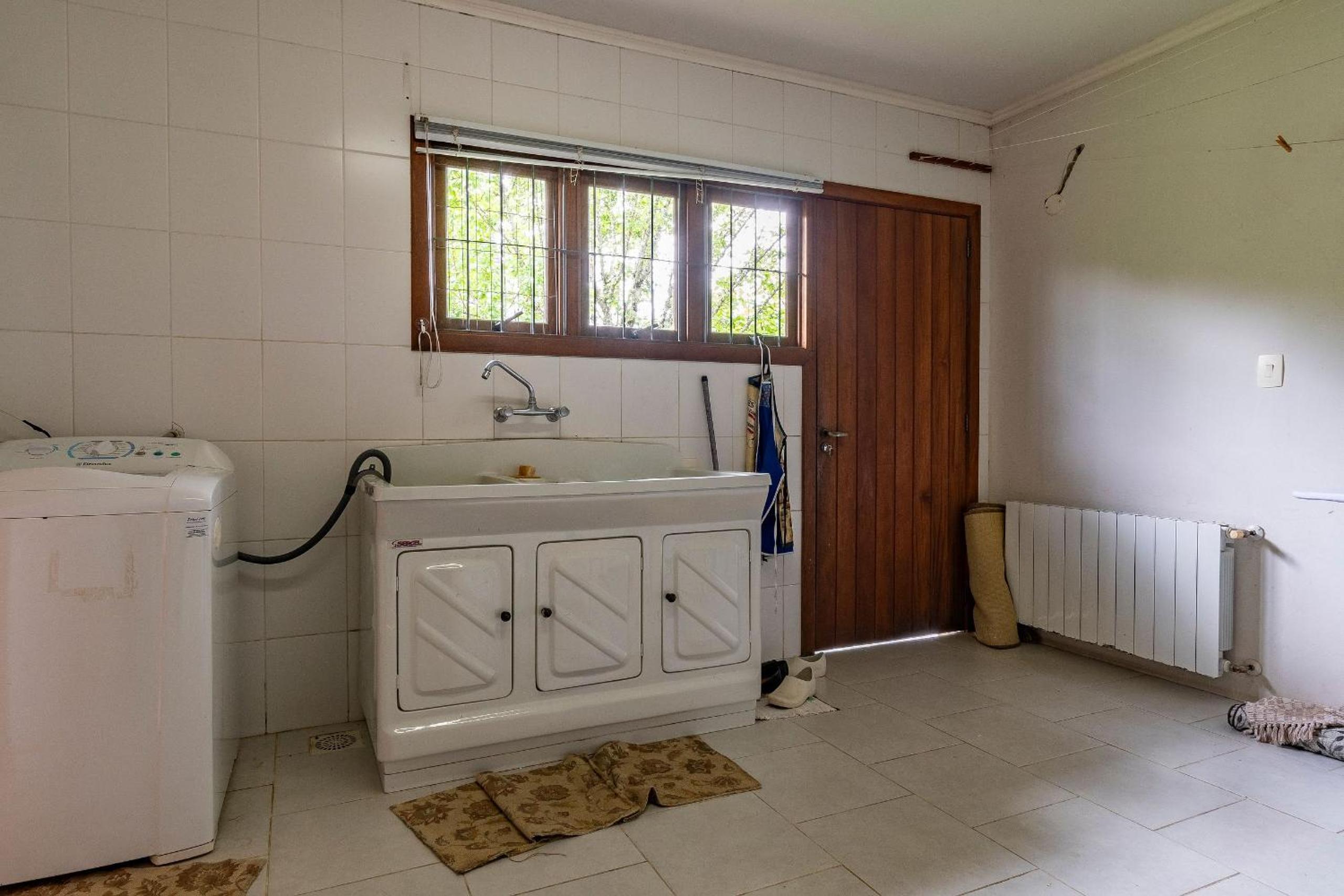 Rosa Casa Sereno 5 suítes