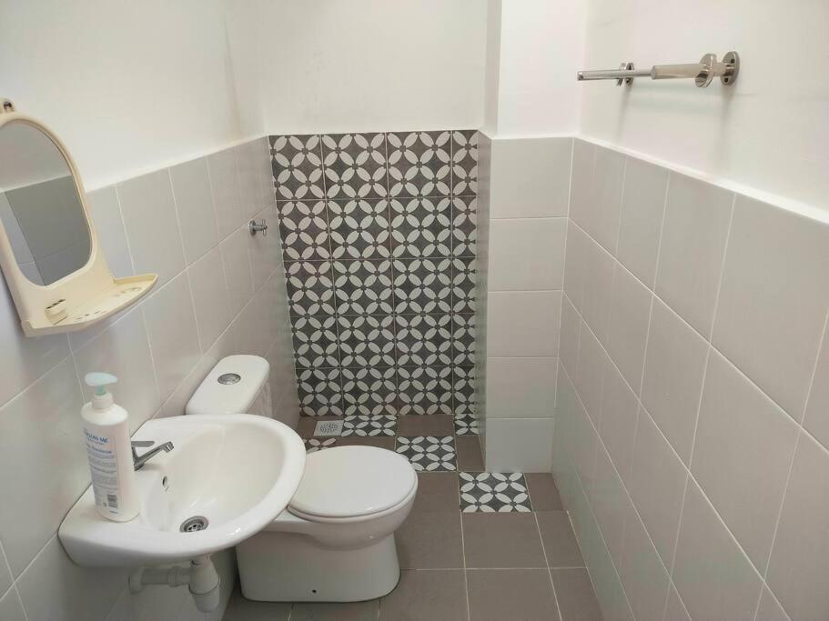 IFS SoHo Basic Homestay Entire Home photo 4